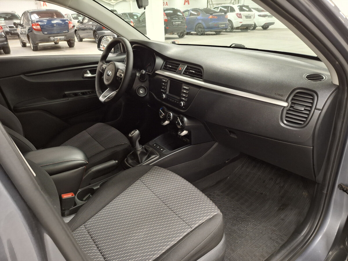 Купить Kia Rio с пробегом. Фото: #10