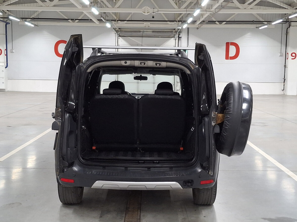 Купить Lada (ВАЗ) Largus с пробегом. Фото: #8