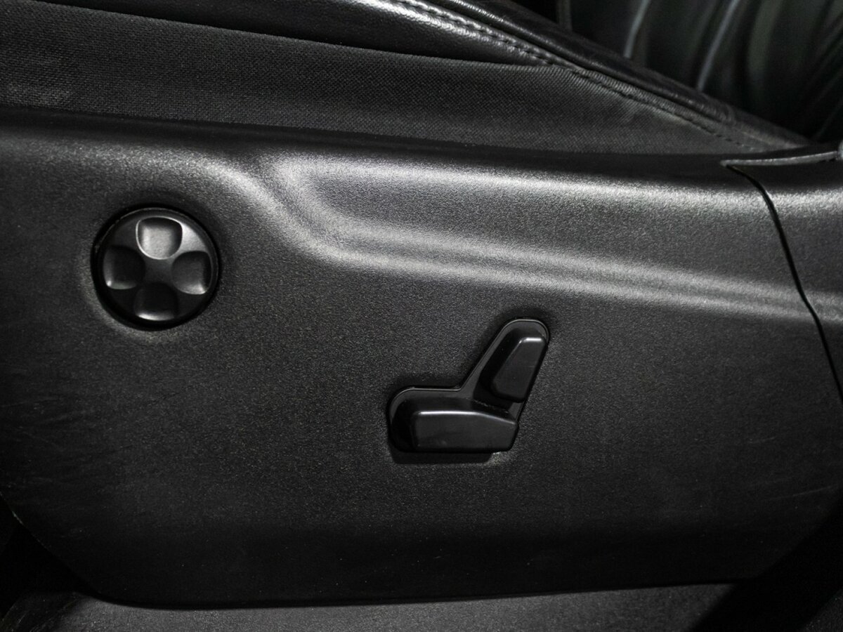 Купить Jeep Grand Cherokee с пробегом. Фото: #15