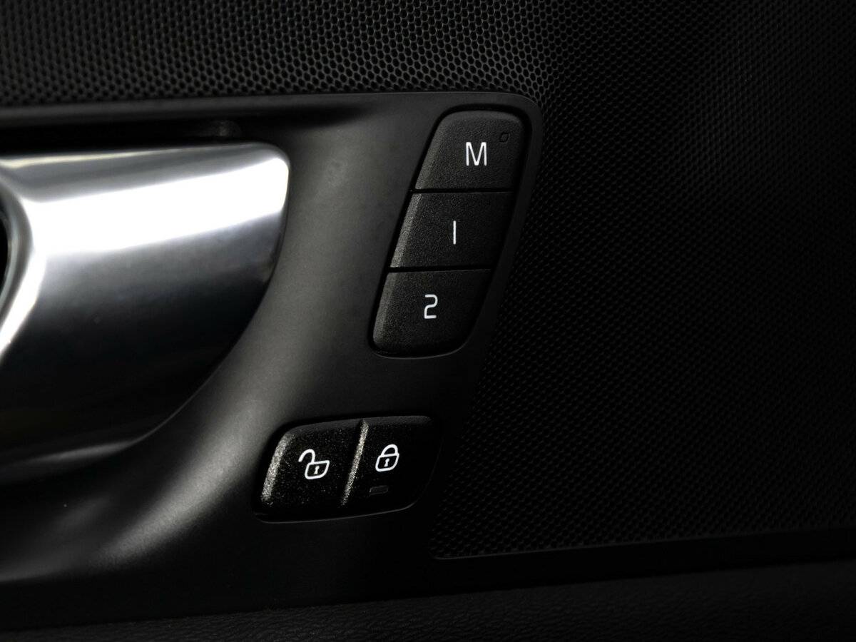 Купить Volvo XC60 с пробегом. Фото: #14