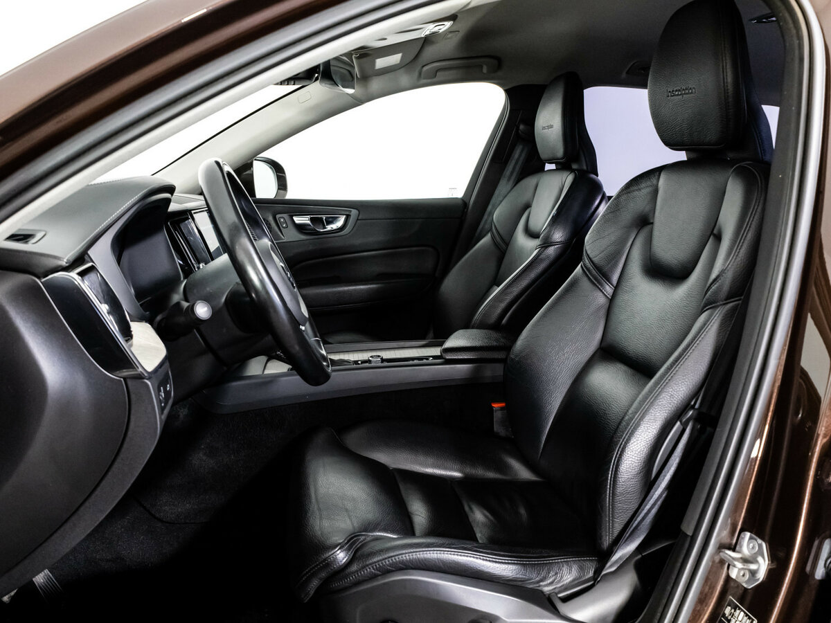 Купить Volvo XC60 с пробегом. Фото: #15