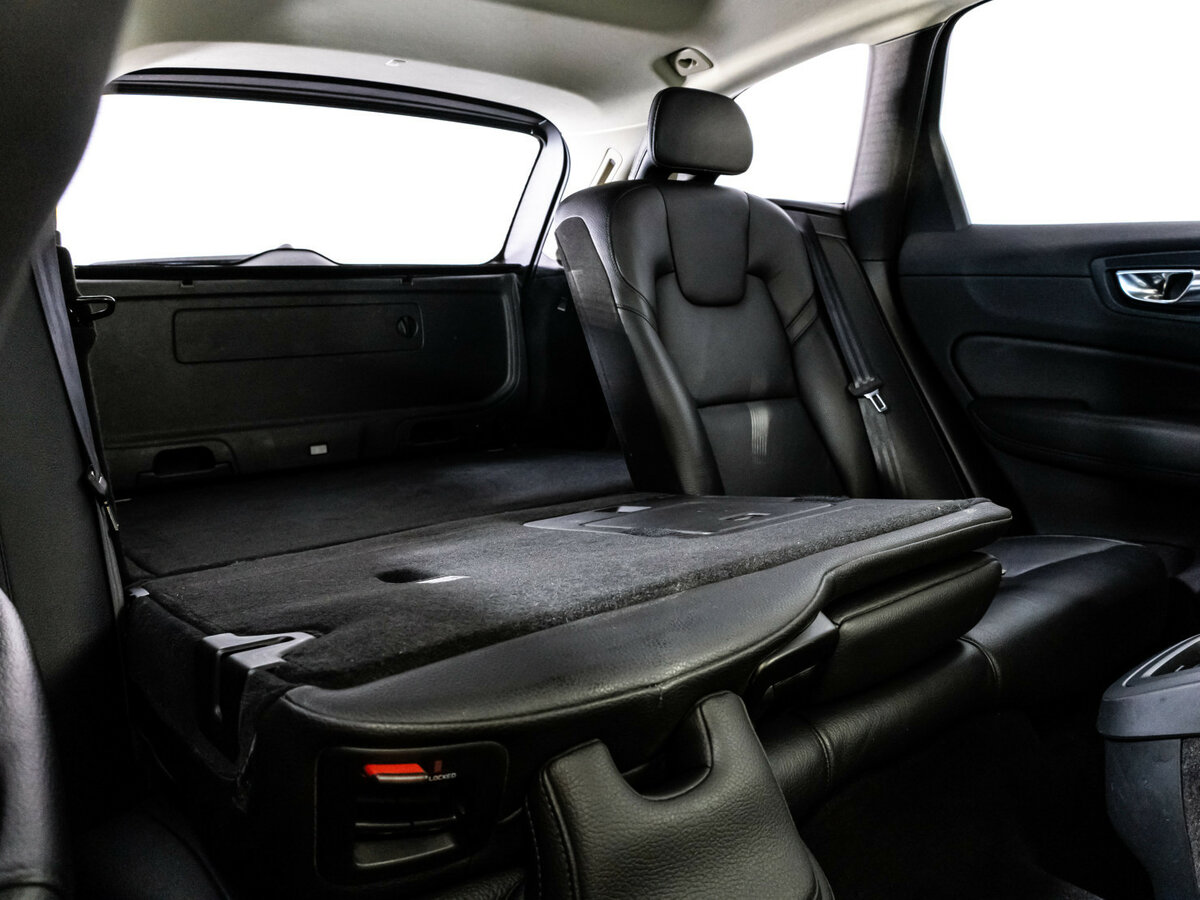 Купить Volvo XC60 с пробегом. Фото: #18