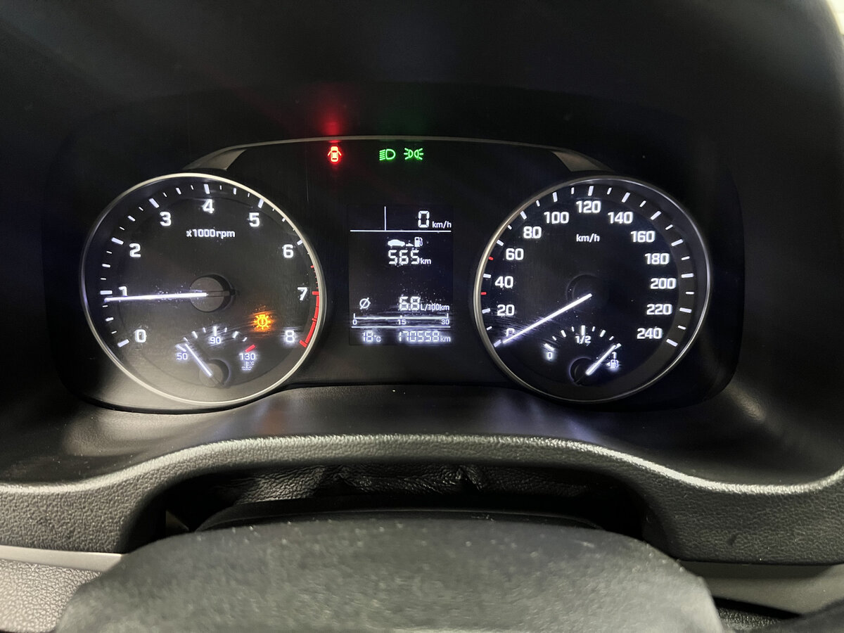 Купить Hyundai Elantra с пробегом. Фото: #12