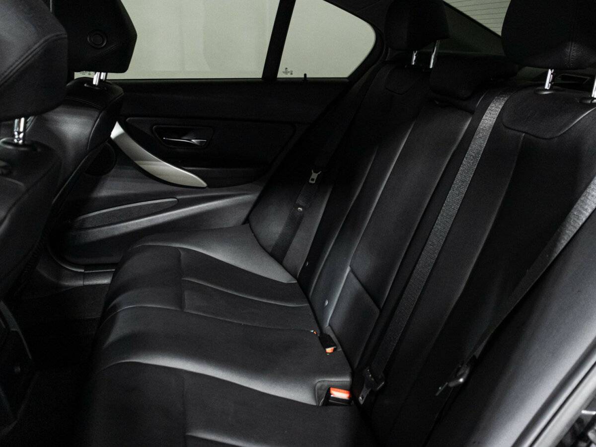 Купить BMW 3 серии с пробегом. Фото: #9