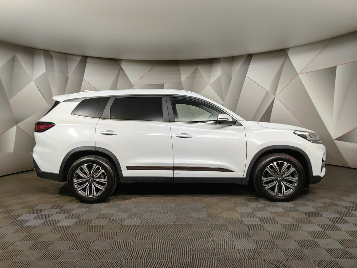 Купить Chery Tiggo 8 с пробегом. Фото: #4