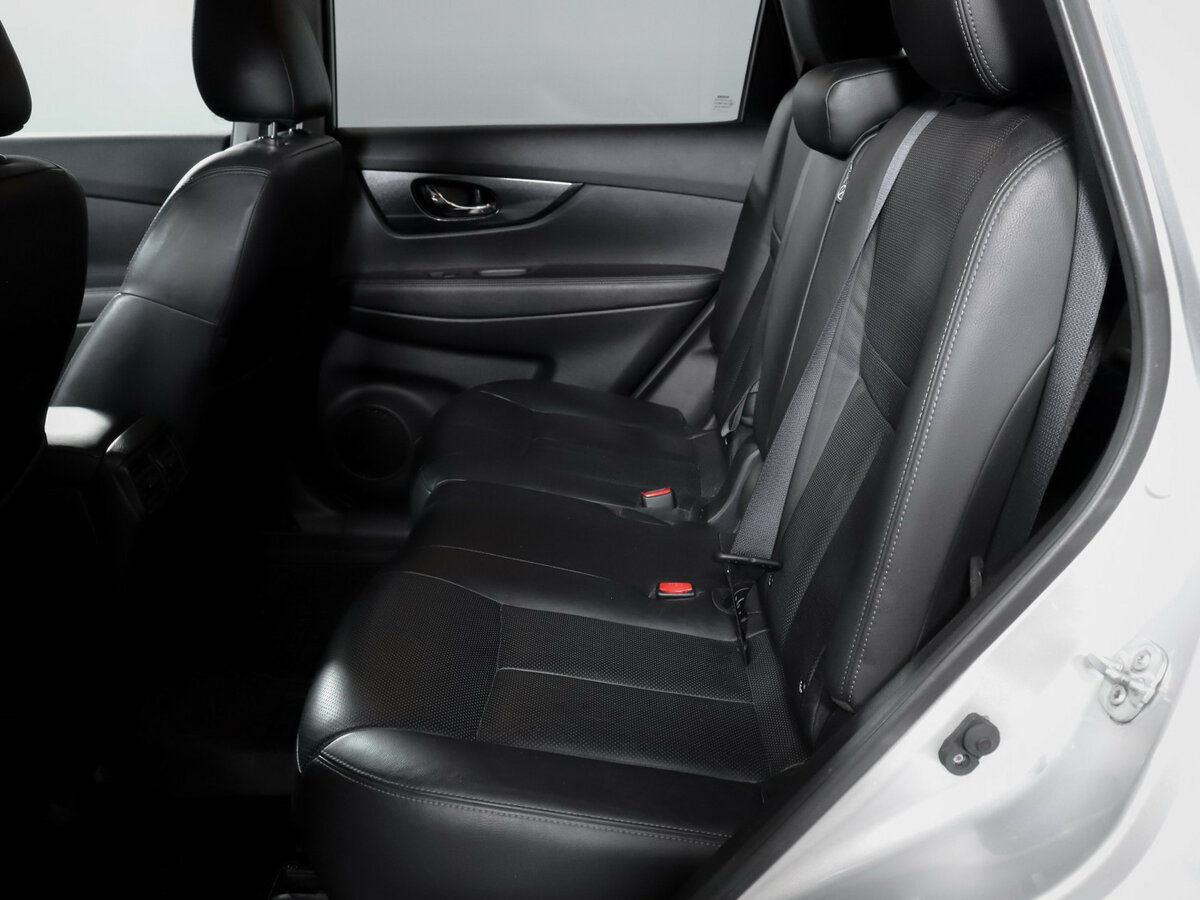 Купить Nissan X-Trail с пробегом. Фото: #9