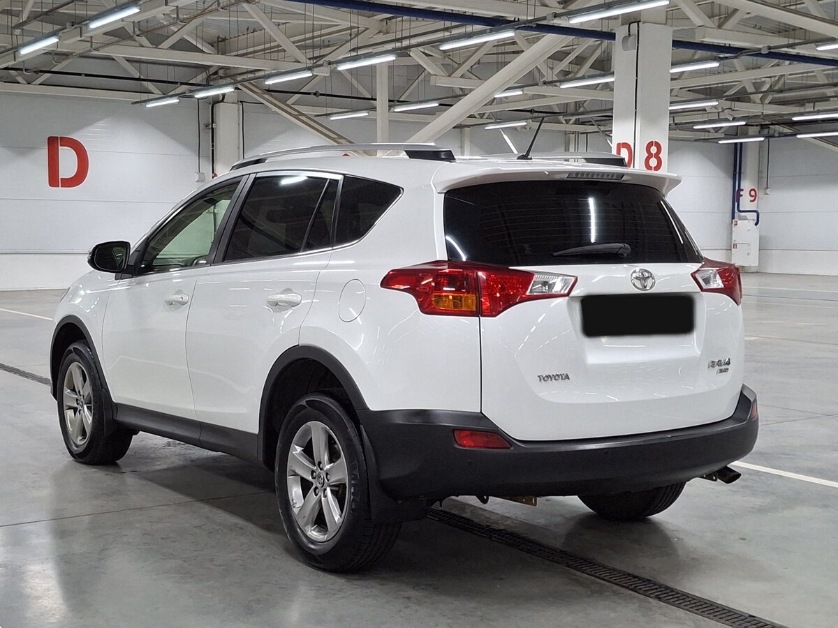 Купить Toyota RAV4 с пробегом. Фото: #6
