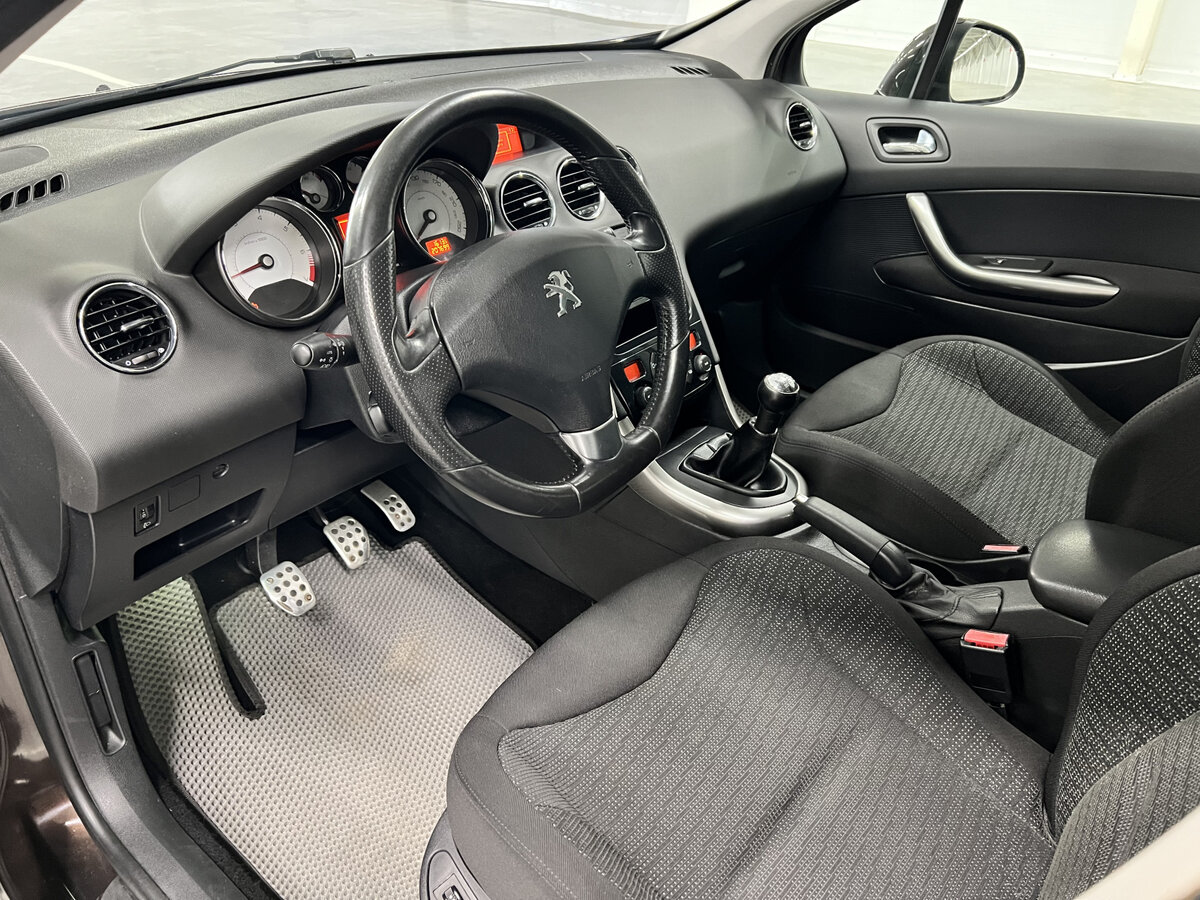 Купить Peugeot 308 с пробегом. Фото: #14