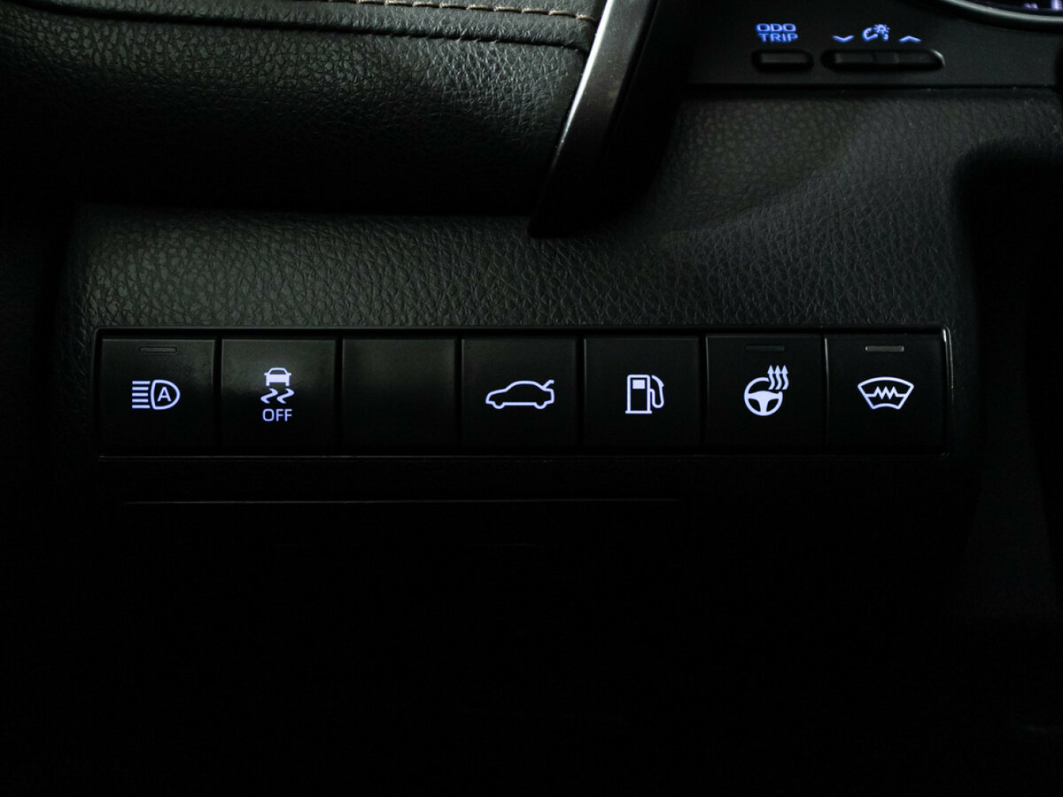 Купить Toyota Camry с пробегом. Фото: #19