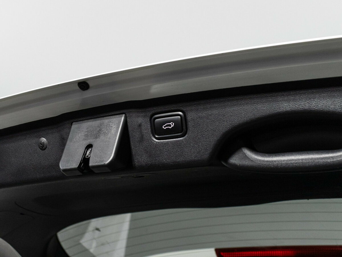 Купить Kia Sorento с пробегом. Фото: #19