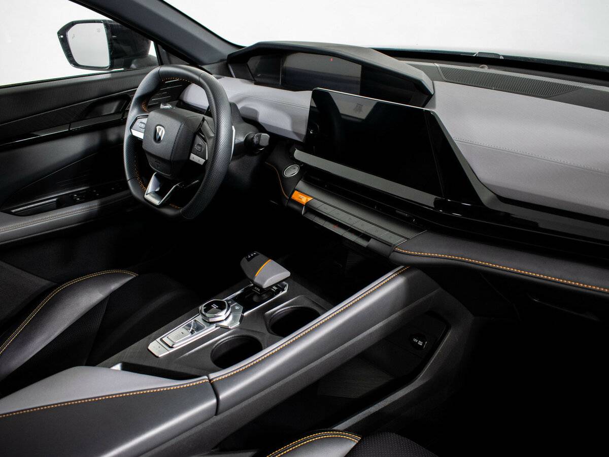 Купить Changan UNI-V с пробегом. Фото: #10