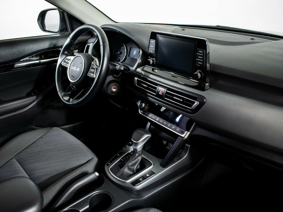 Купить Kia Seltos с пробегом. Фото: #7