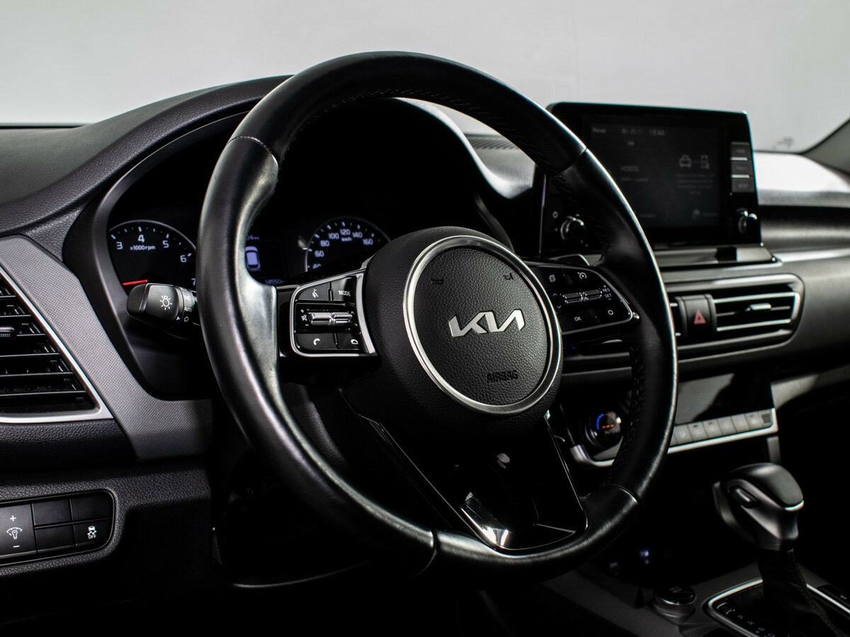 Купить Kia Seltos с пробегом. Фото: #10