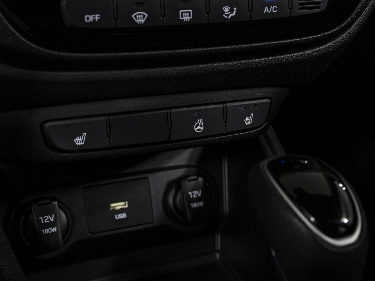 Купить Hyundai Solaris с пробегом. Фото: #16