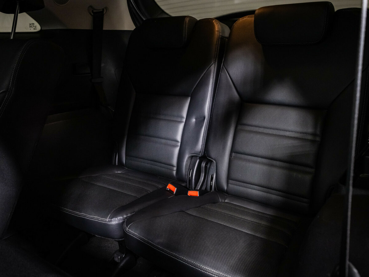 Купить Kia Sorento с пробегом. Фото: #11