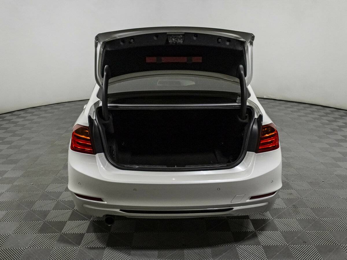 Купить BMW 3 серии с пробегом. Фото: #12