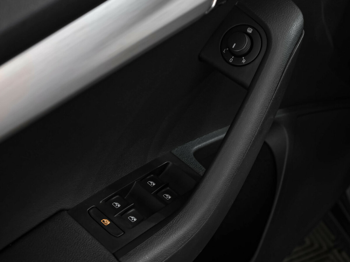 Купить Skoda Octavia с пробегом. Фото: #9