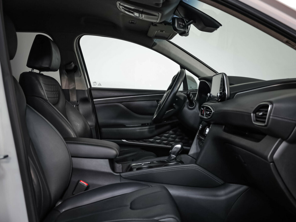 Купить Hyundai Santa Fe с пробегом. Фото: #23