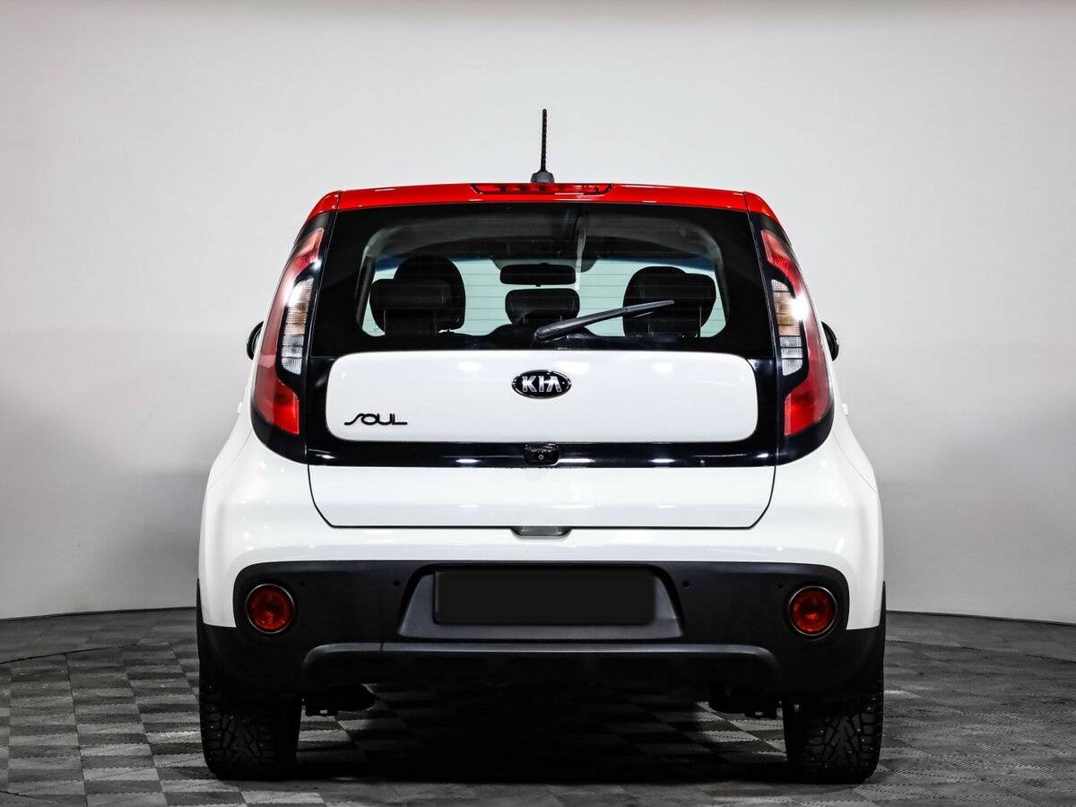 Купить Kia Soul с пробегом. Фото: #2