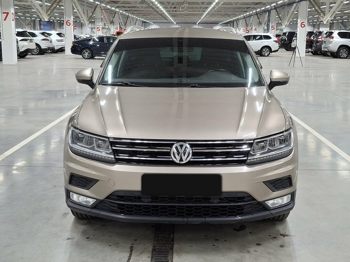 Купить Volkswagen Tiguan с пробегом. Фото: #1