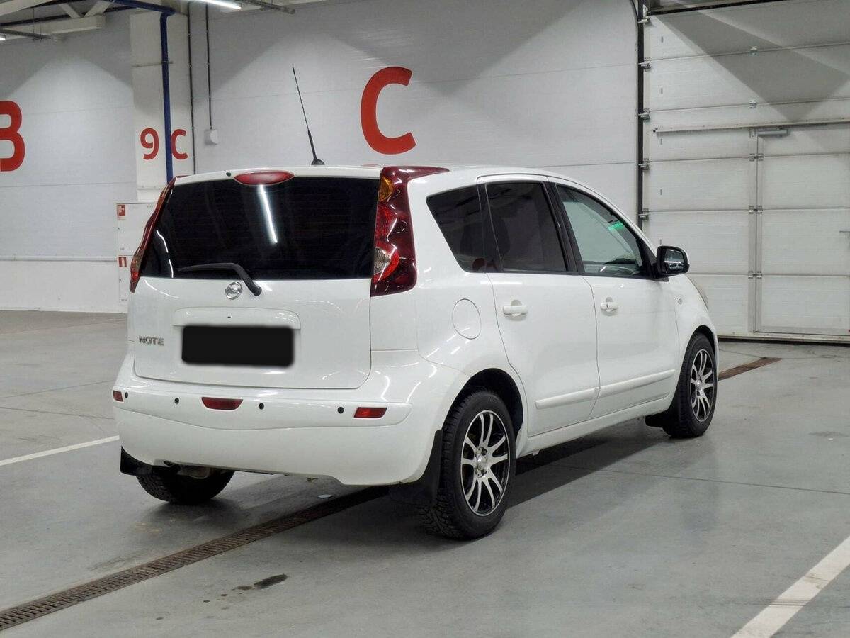 Купить Nissan Note с пробегом. Фото: #4