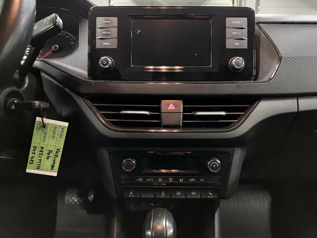 Купить Volkswagen Polo с пробегом. Фото: #14