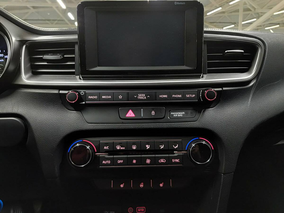 Купить Kia Ceed с пробегом. Фото: #14