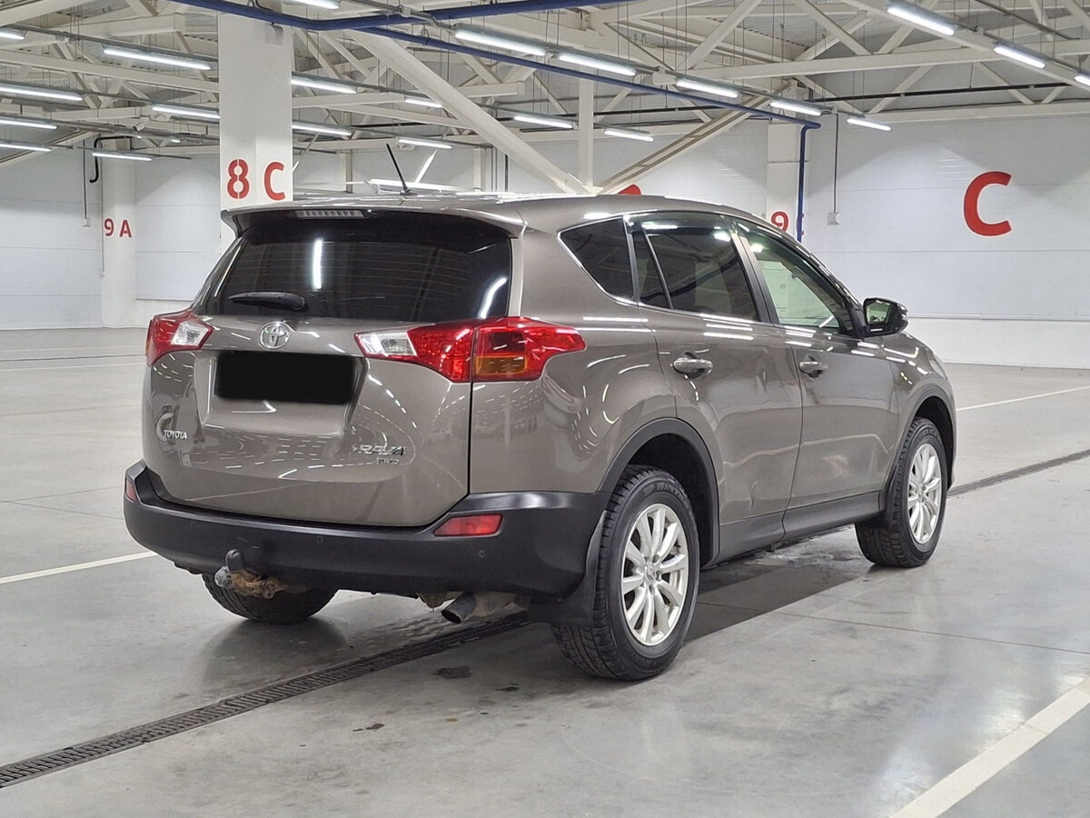 Купить Toyota RAV4 с пробегом. Фото: #4