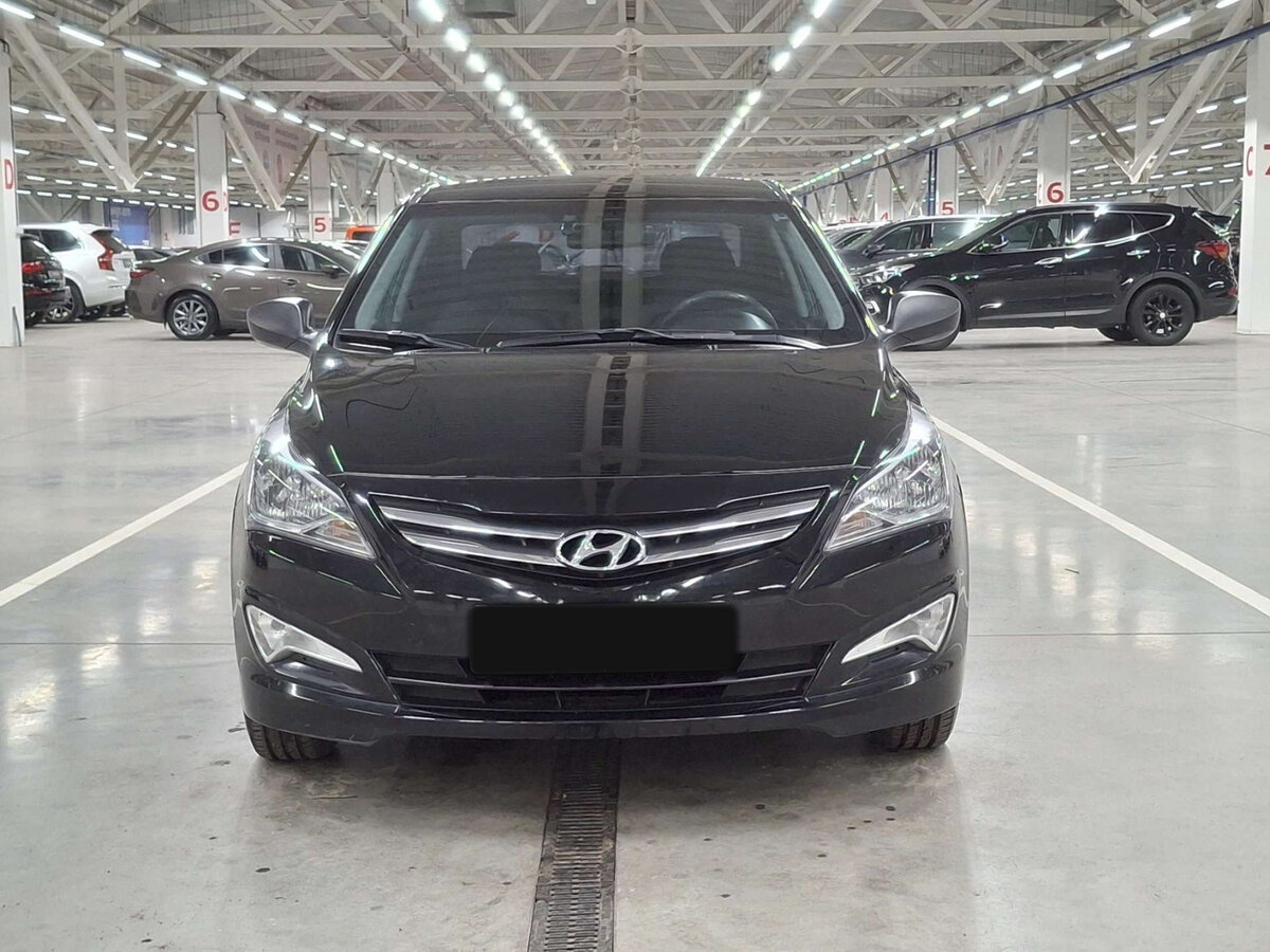 Купить Hyundai Solaris с пробегом. Фото: #1