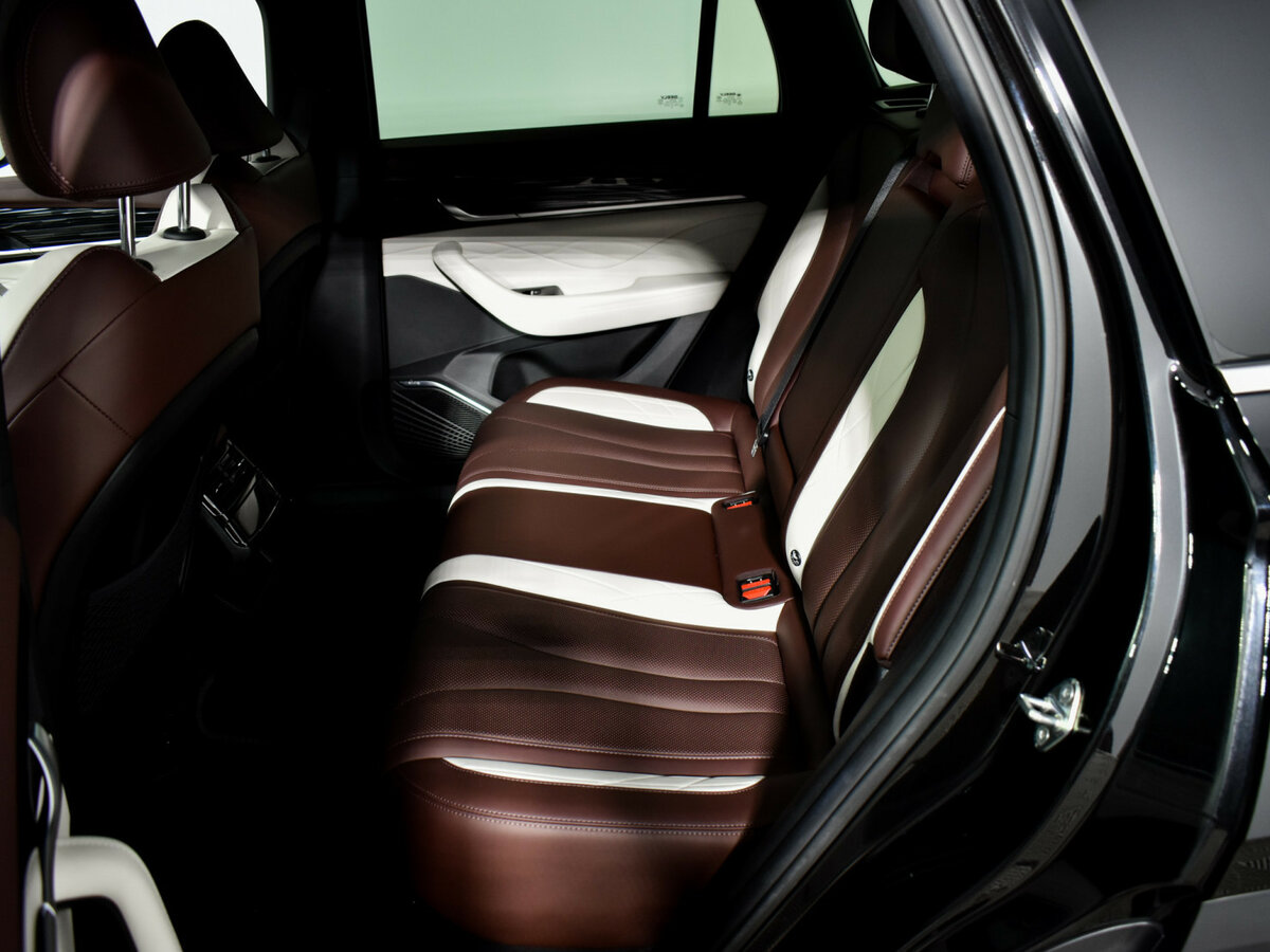 Купить Geely Monjaro с пробегом. Фото: #8