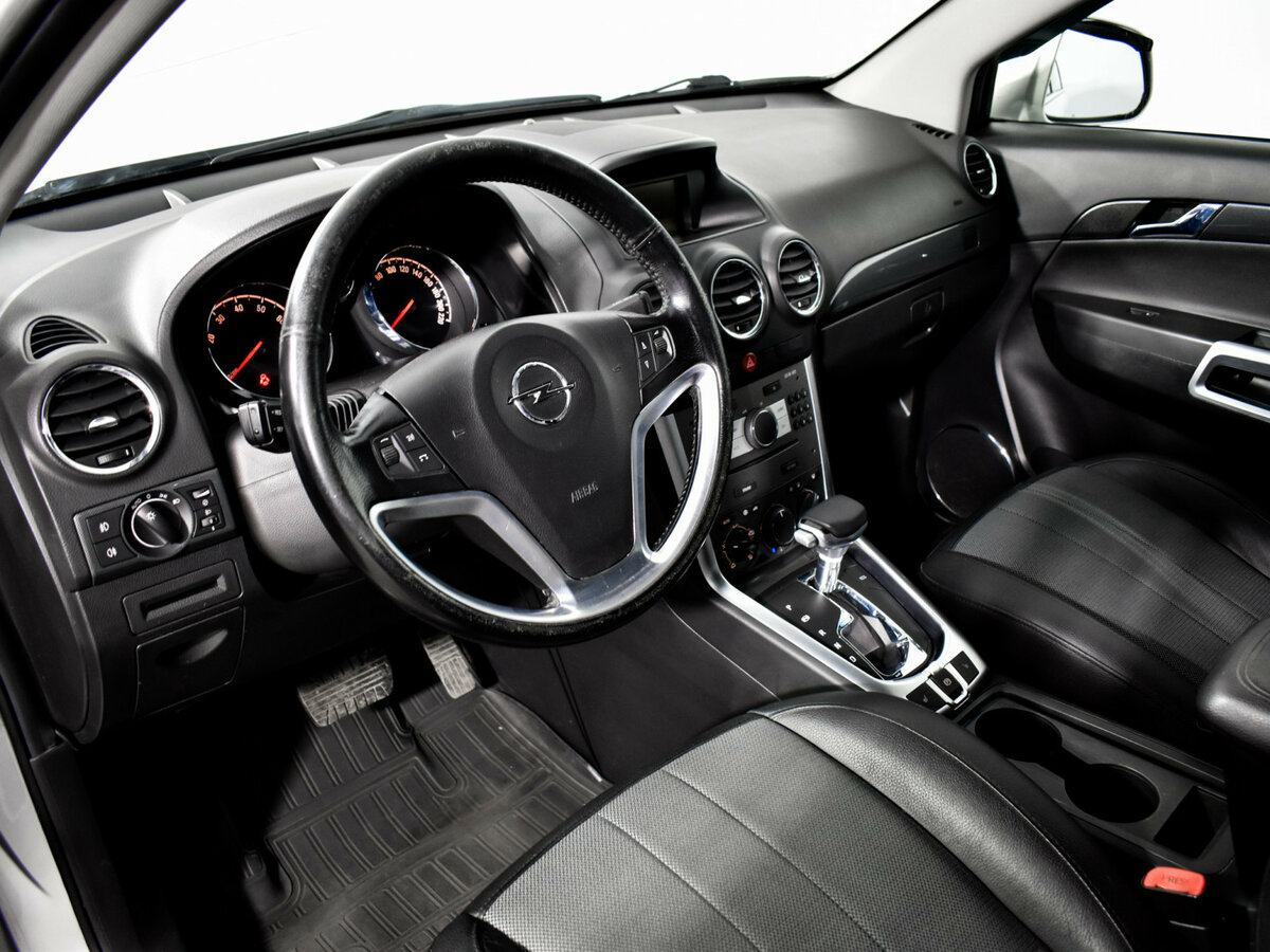 Купить Opel Antara с пробегом. Фото: #8