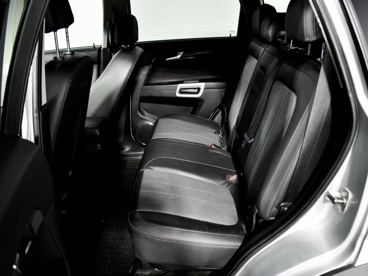 Купить Opel Antara с пробегом. Фото: #10