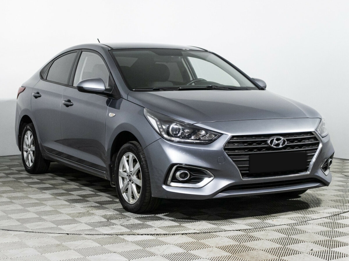 Купить Hyundai Solaris с пробегом. Фото: #2