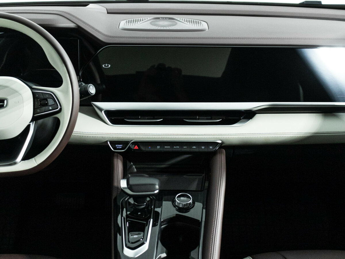 Купить Geely Monjaro с пробегом. Фото: #11