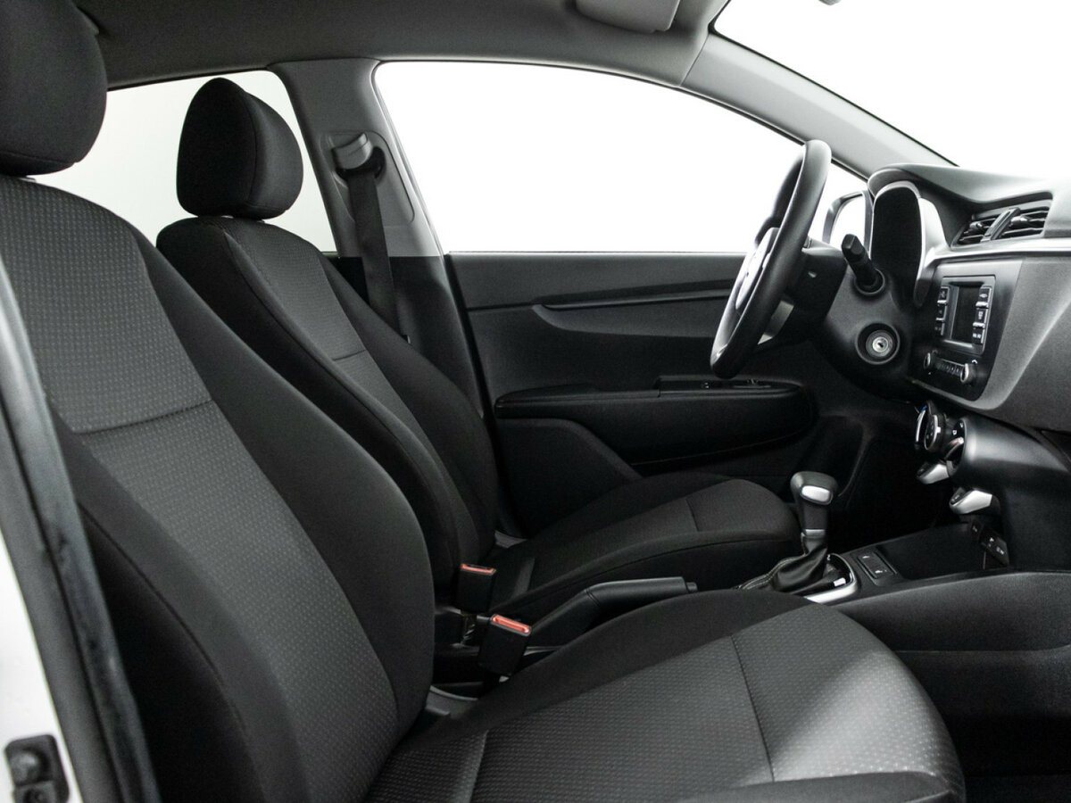 Купить Kia Rio с пробегом. Фото: #14