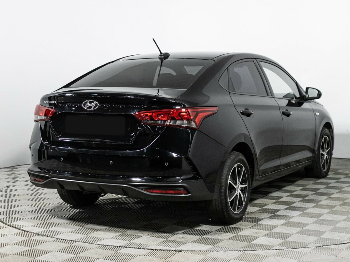 Купить Hyundai Solaris с пробегом. Фото: #4