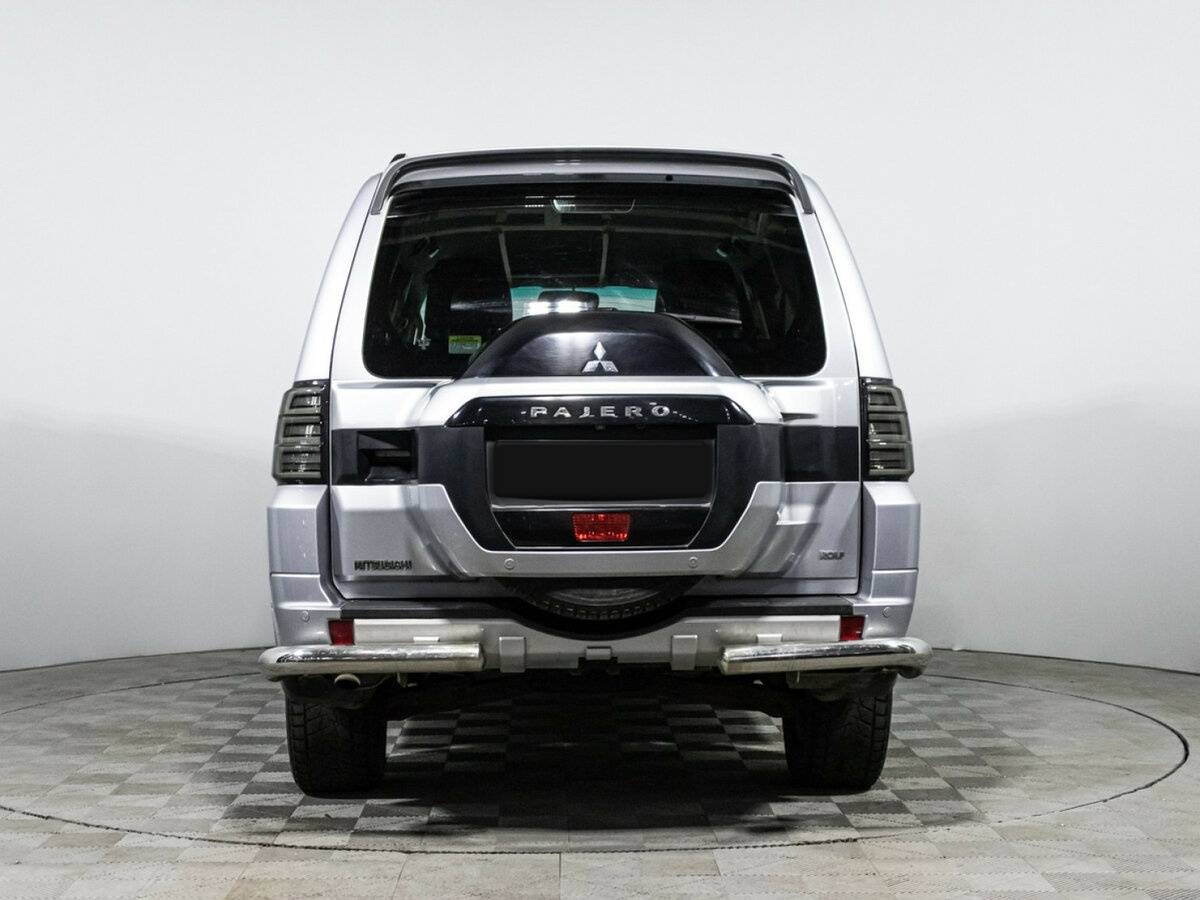 Купить Mitsubishi Pajero с пробегом. Фото: #4