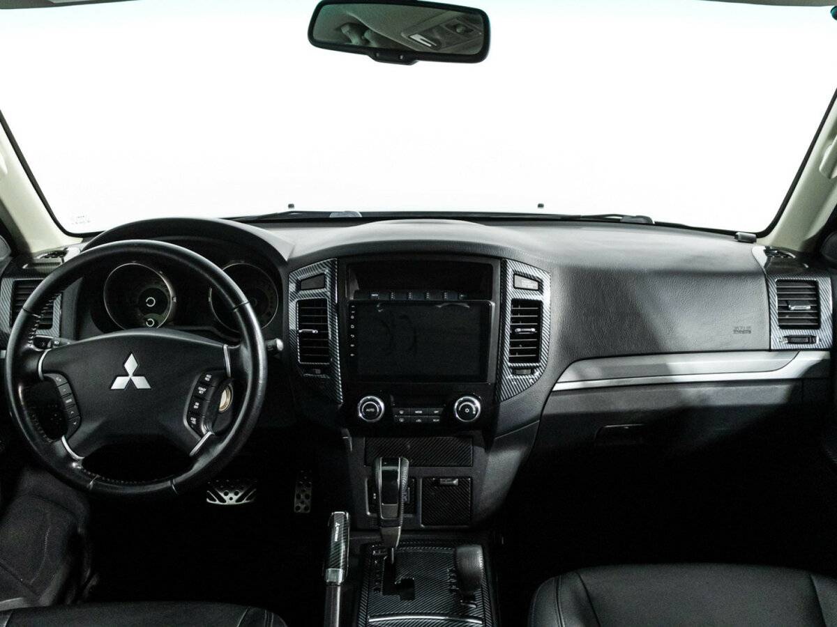Купить Mitsubishi Pajero с пробегом. Фото: #10