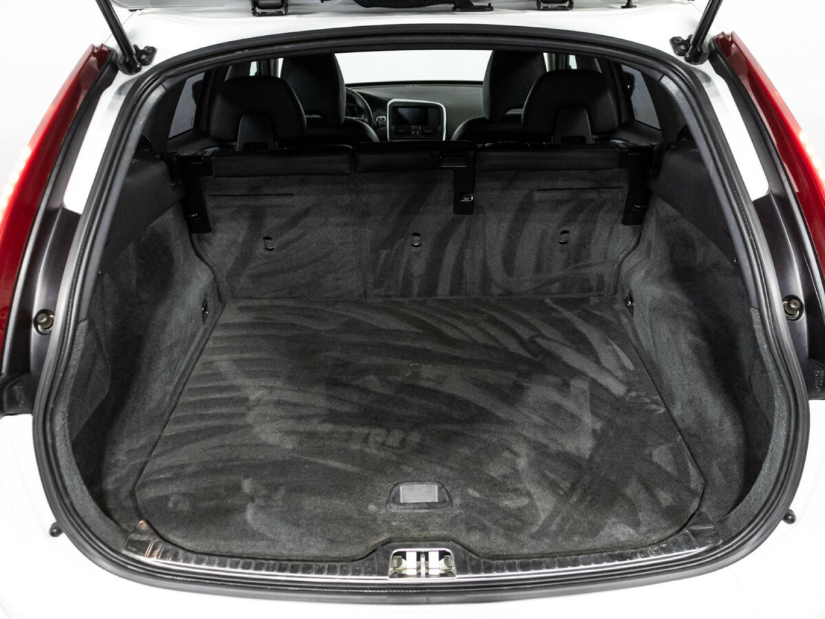 Купить Volvo XC60 с пробегом. Фото: #14