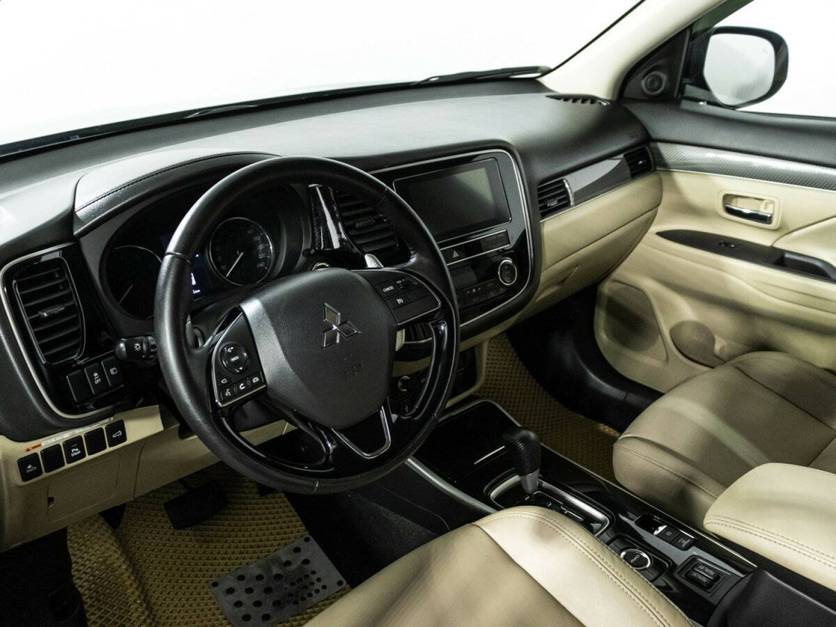 Купить Mitsubishi Outlander с пробегом. Фото: #8