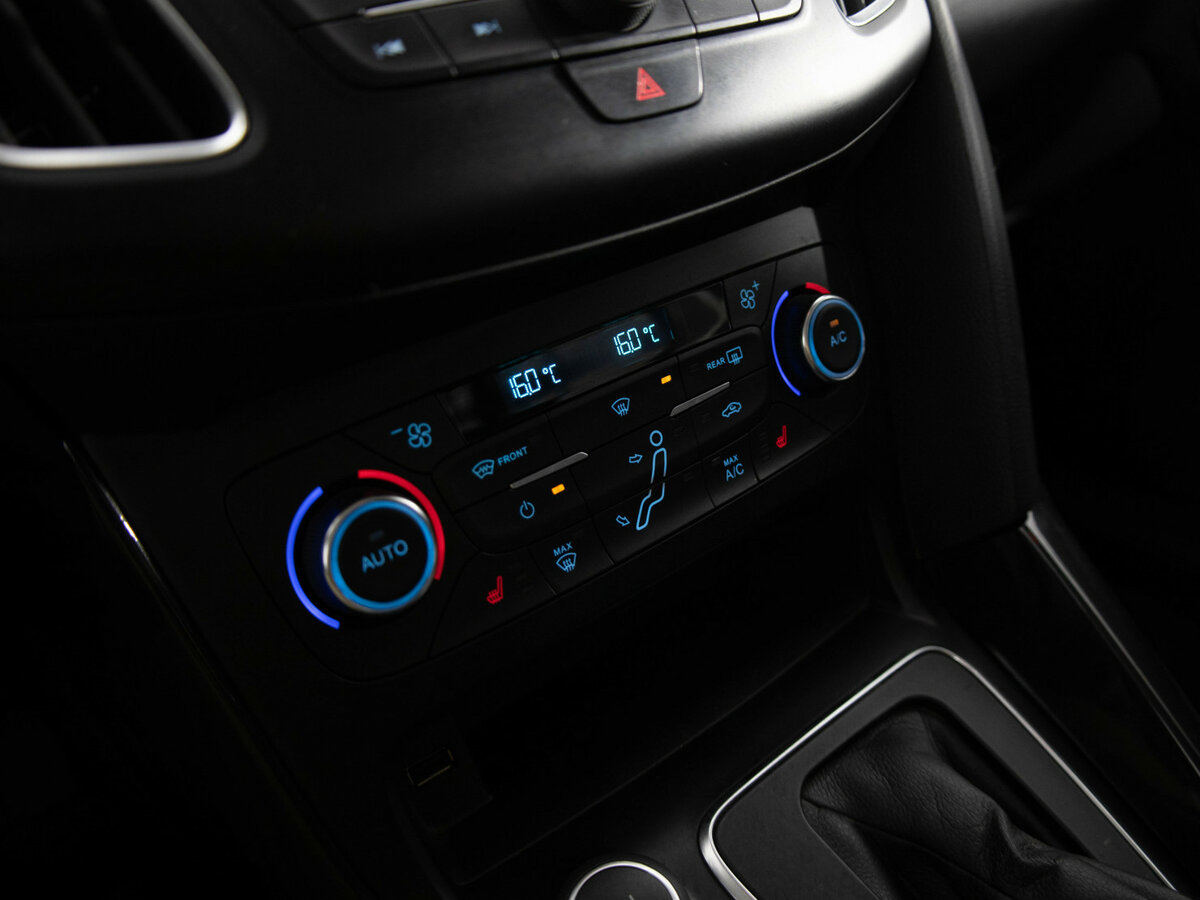 Купить Ford Focus с пробегом. Фото: #13