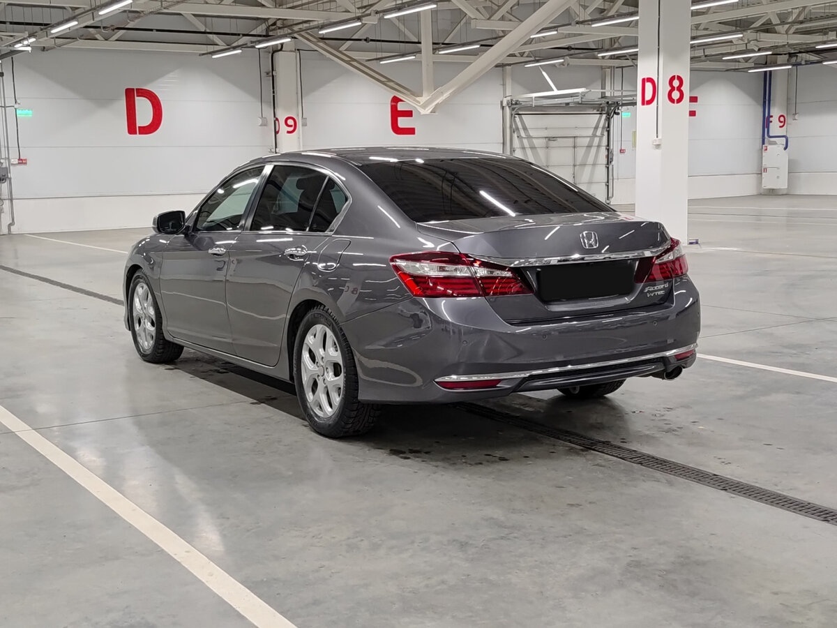 Купить Honda Accord с пробегом. Фото: #6
