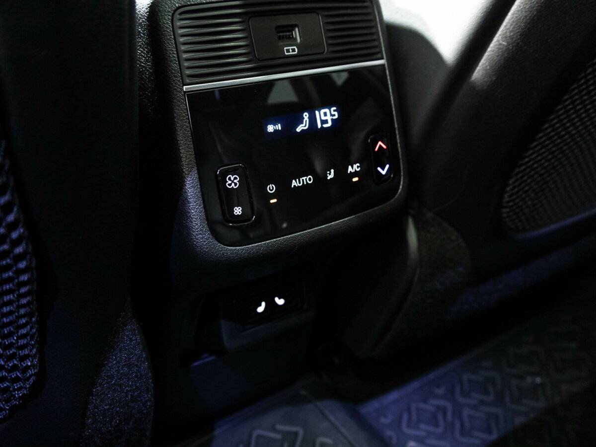 Купить EXEED VX с пробегом. Фото: #21