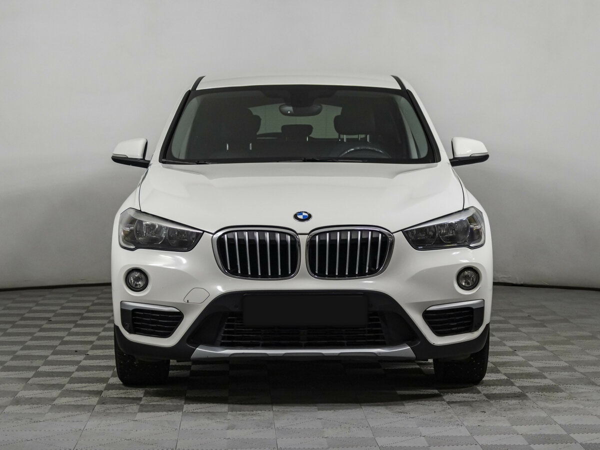 Купить BMW X1 с пробегом. Фото: #1