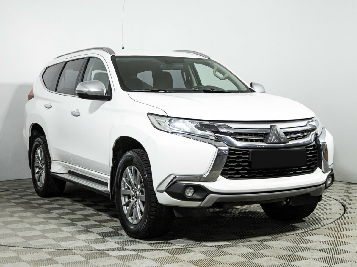 Купить Mitsubishi Pajero Sport с пробегом. Фото: #2