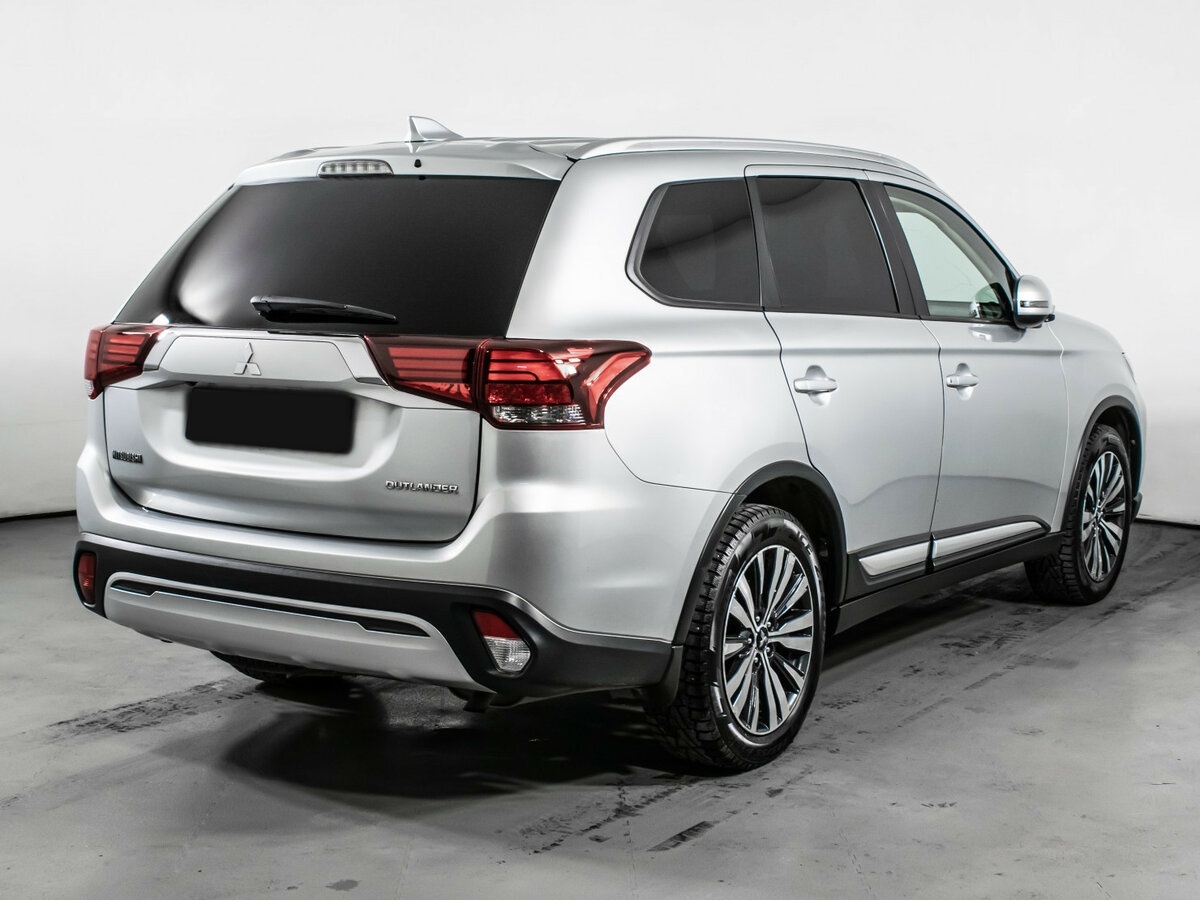 Купить Mitsubishi Outlander с пробегом. Фото: #4