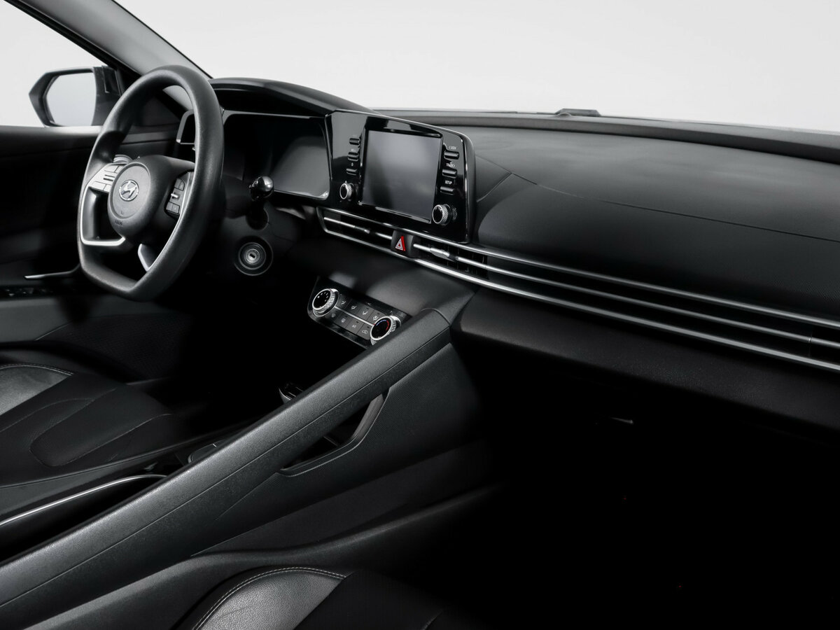Купить Hyundai Elantra с пробегом. Фото: #8