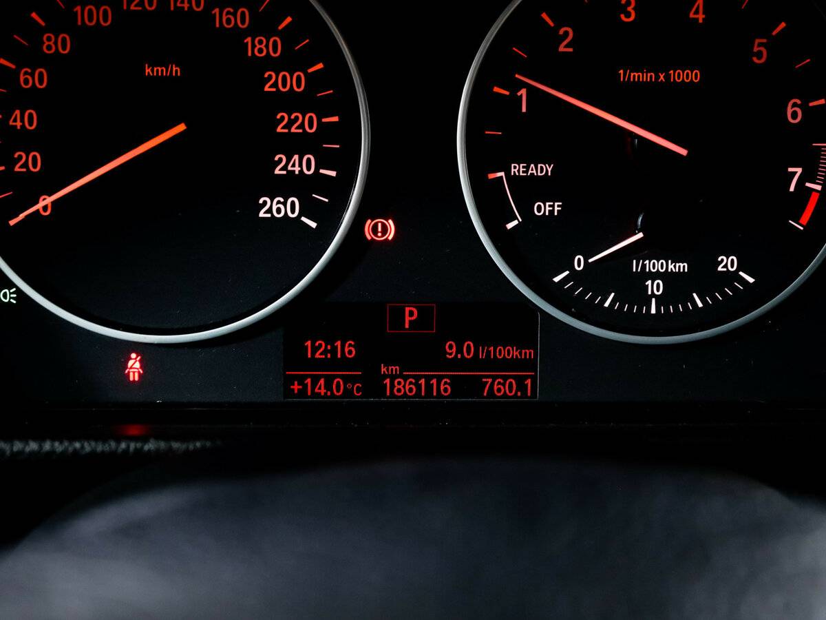 Купить BMW 3 серии с пробегом. Фото: #10