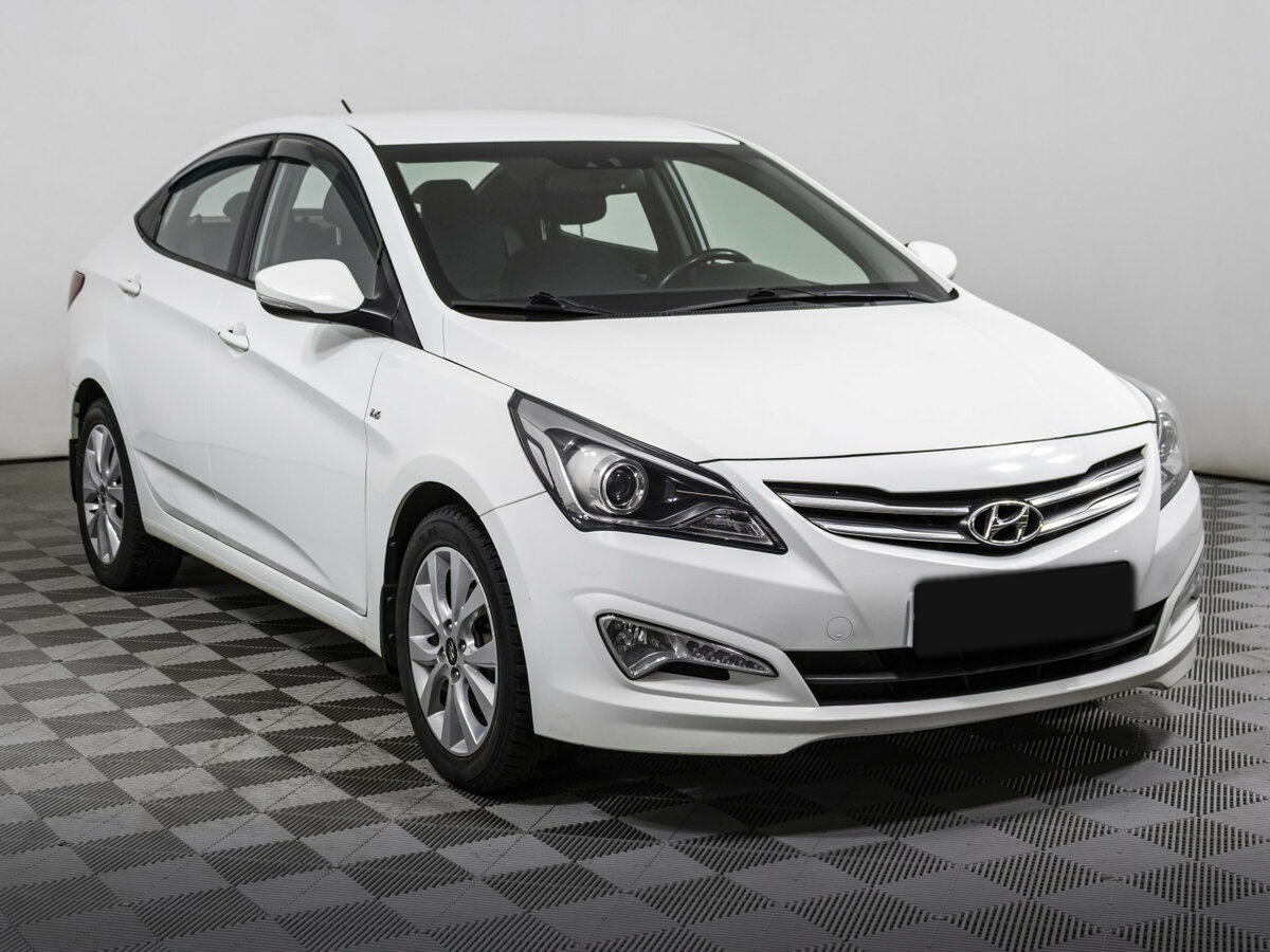 Купить Hyundai Solaris с пробегом. Фото: #2