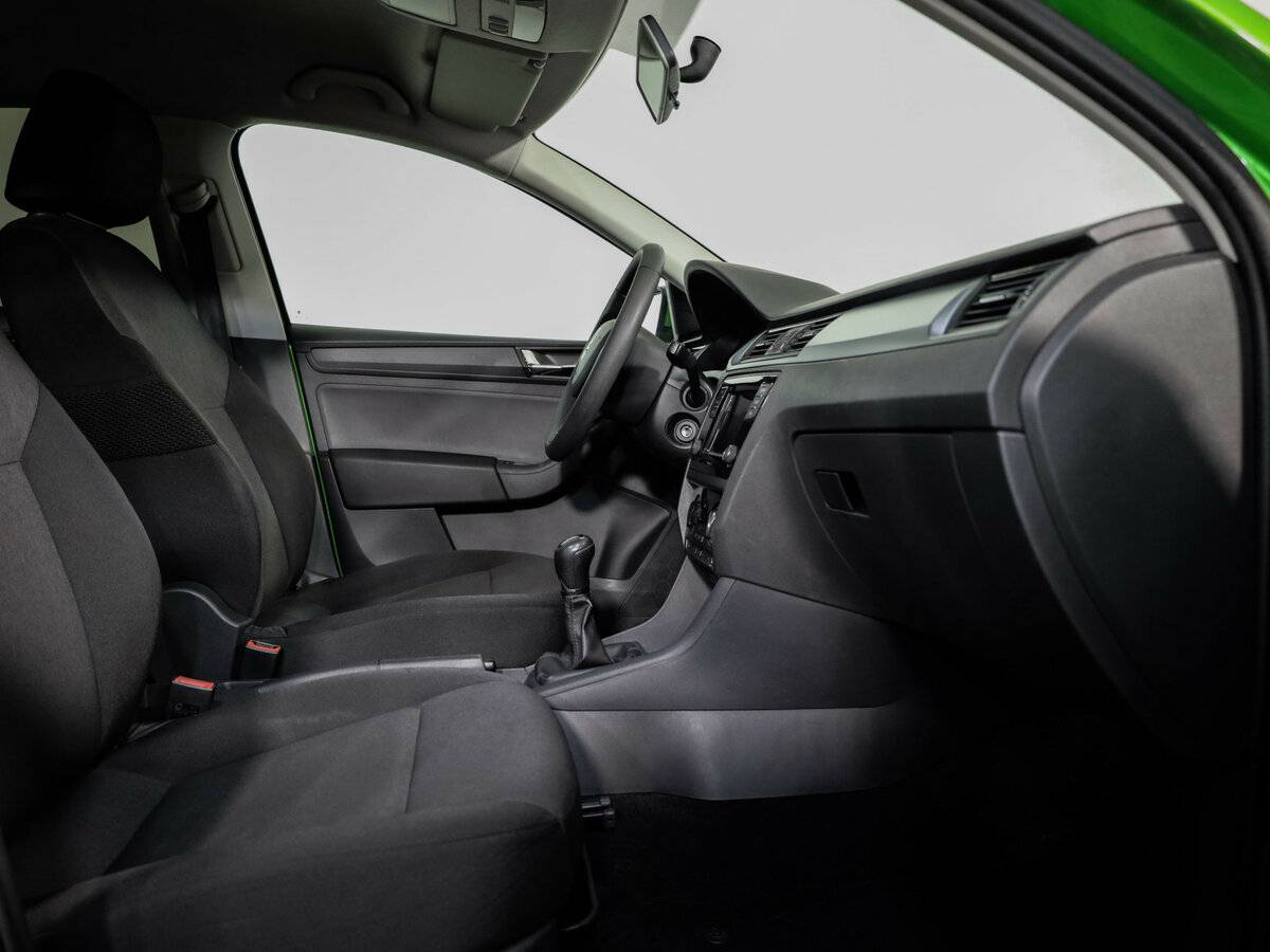 Купить Skoda Rapid с пробегом. Фото: #15